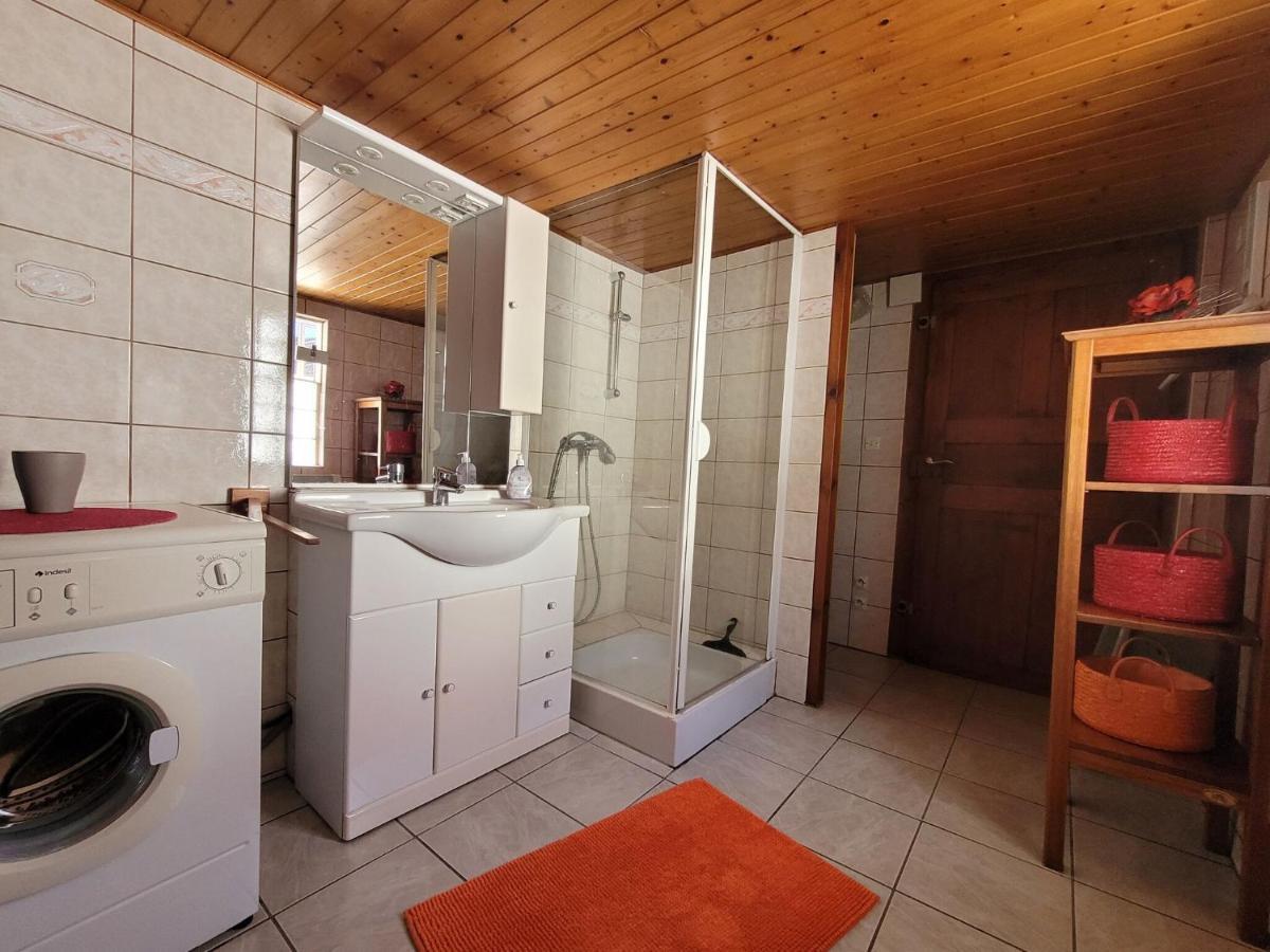 Cosy Holiday Home In Schleithal With Garden Exteriör bild