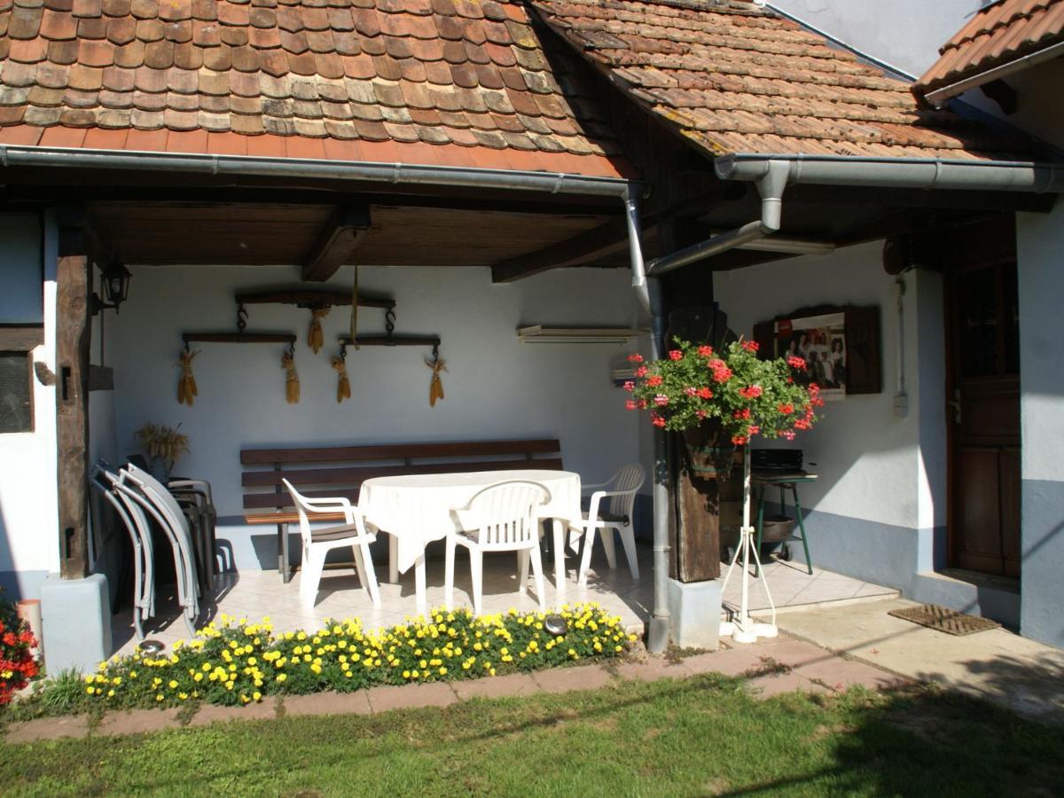 Cosy Holiday Home In Schleithal With Garden Exteriör bild