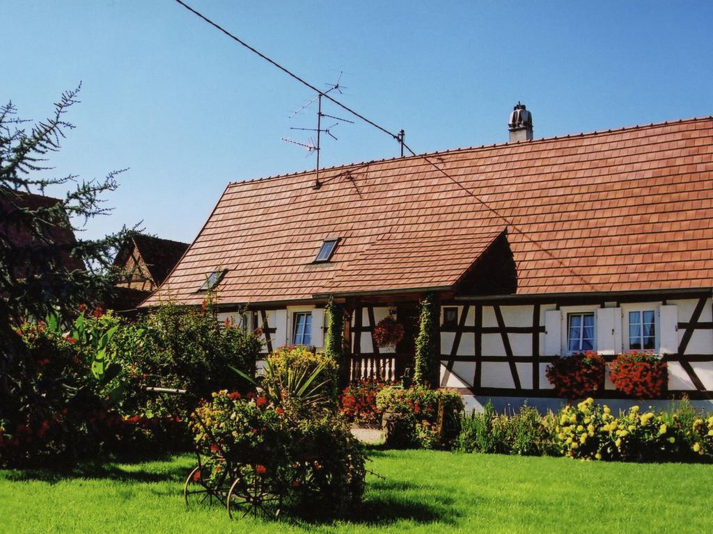Cosy Holiday Home In Schleithal With Garden Exteriör bild